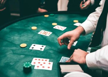 How does a casino bonus fit naturally into a regular playing schedule?